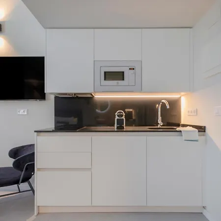 Hotell Arena Byastiblanco 2*